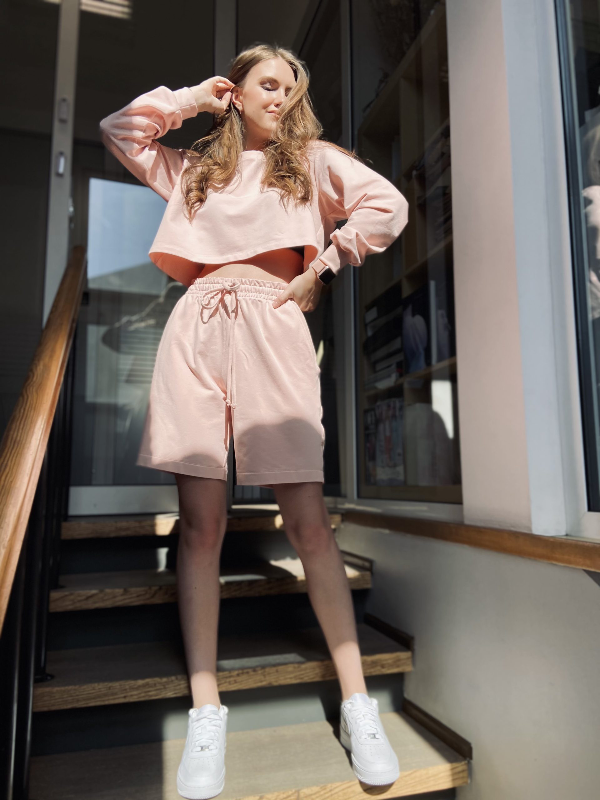 LIGHT KROP SVITŠOTS AR ŠORTIEM