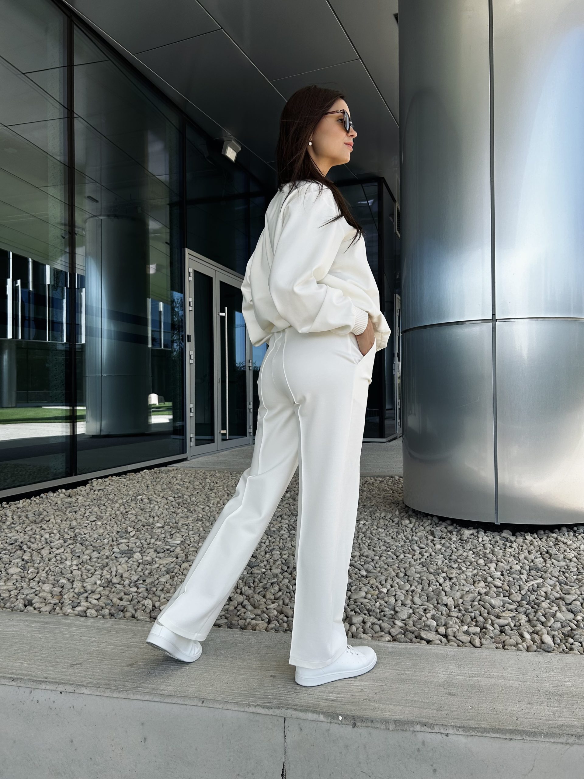 Taisnā piegriezuma bikses - attēls 2